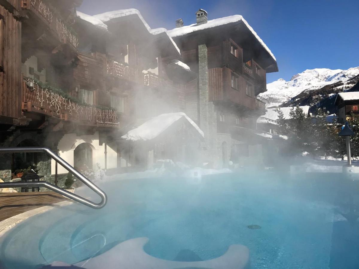 Hotel Relais Des Glaciers - Adults Only Champoluc Bagian luar foto